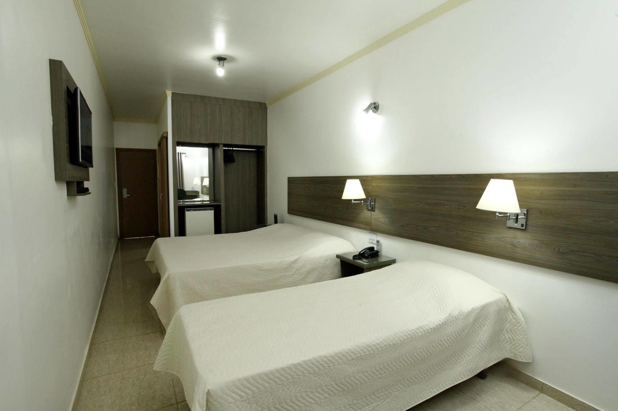 Indaia Hotel São Carlos Buitenkant foto