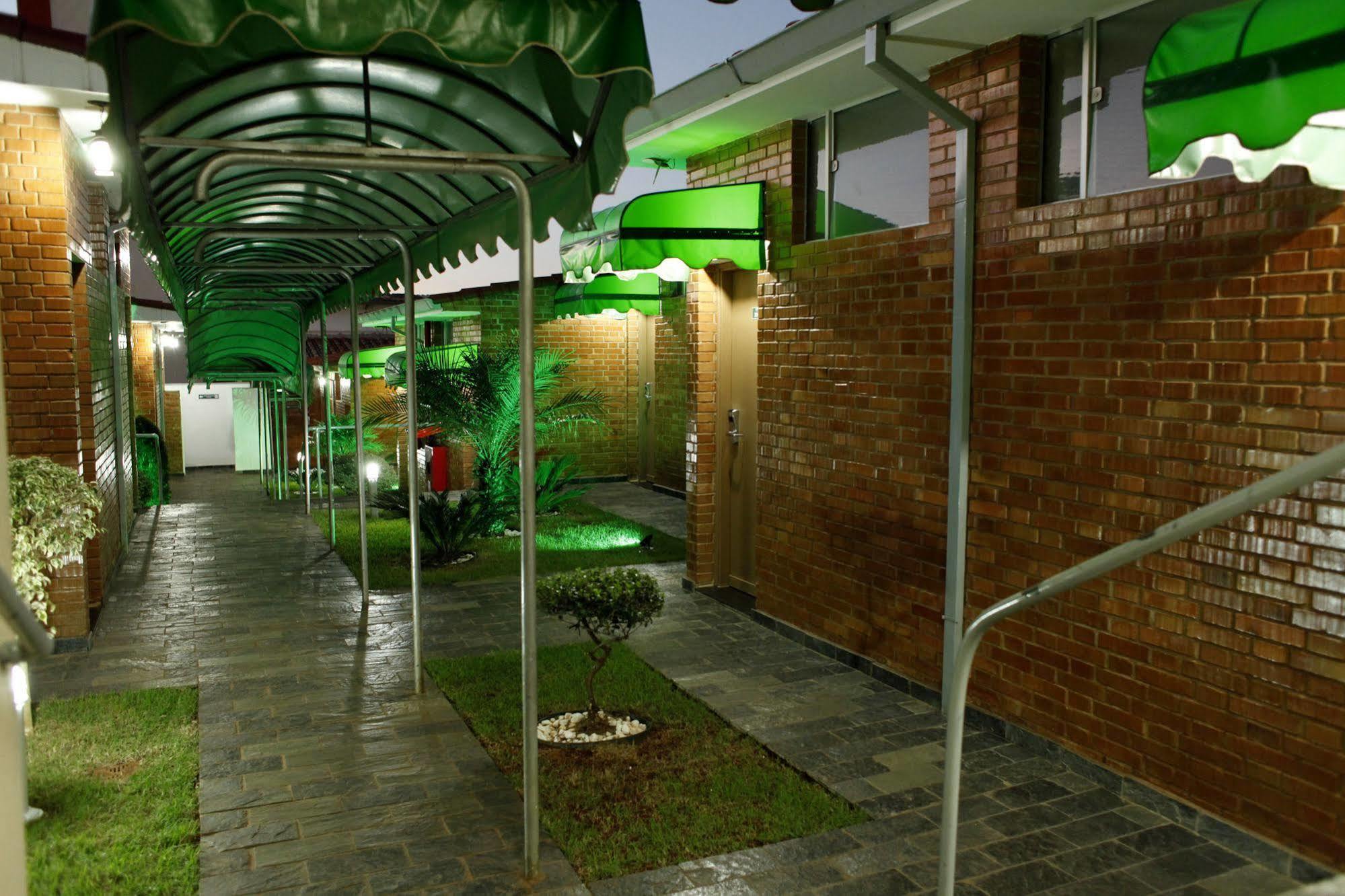 Indaia Hotel São Carlos Buitenkant foto