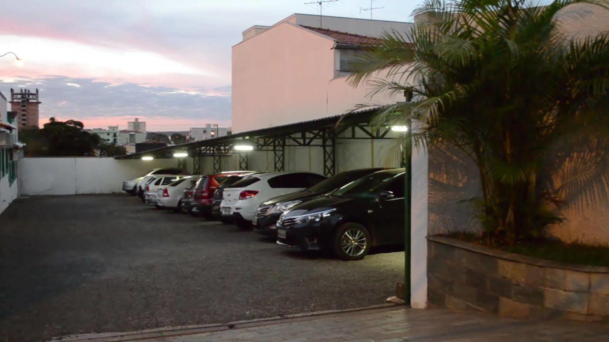 Indaia Hotel São Carlos Buitenkant foto